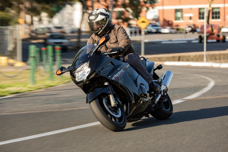 Honda
              Blackbird