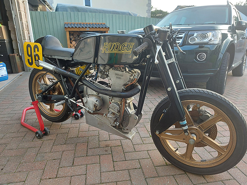 Rudge
                500