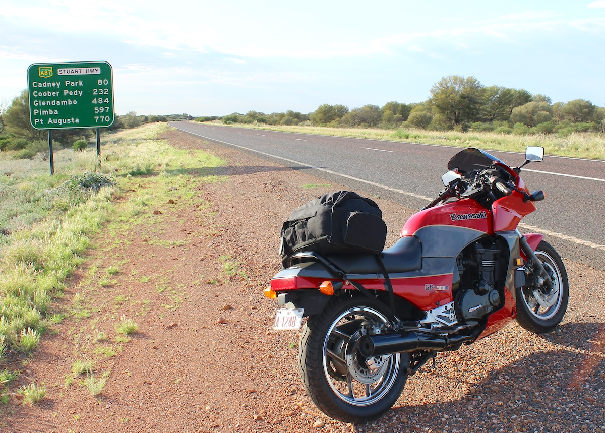 Kawasaki gpz900r
              northern territory australia