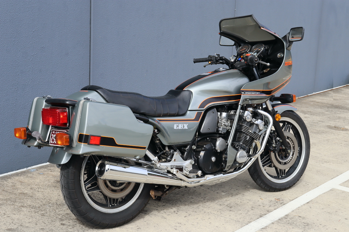 honda
              cbx