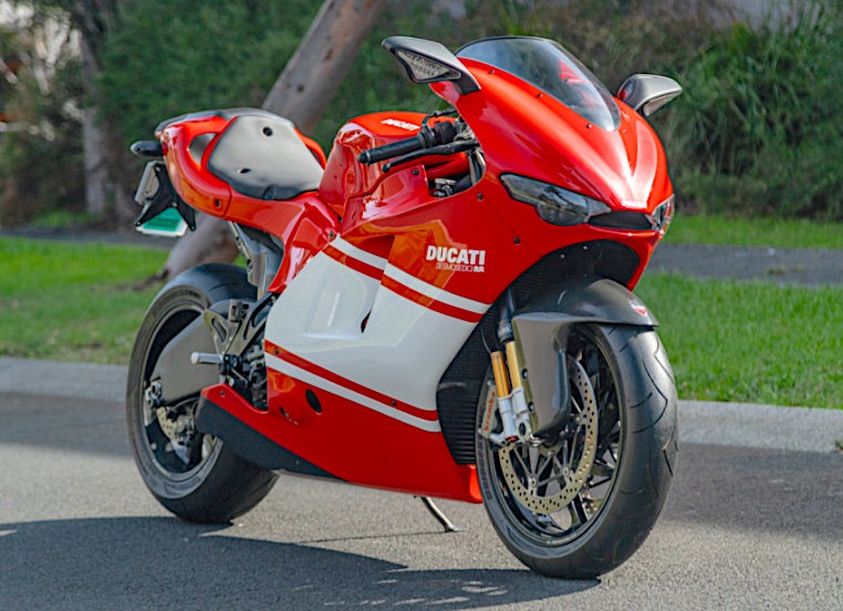 ducati desmosedici