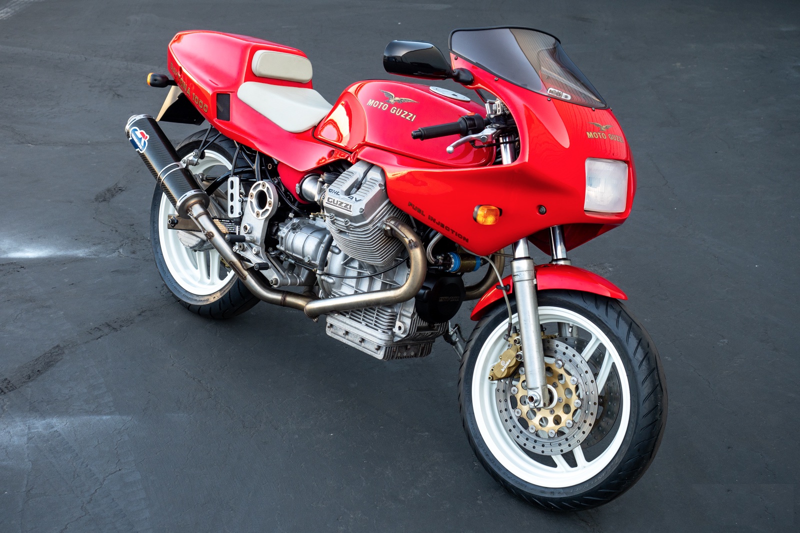 moto guzzi daytona