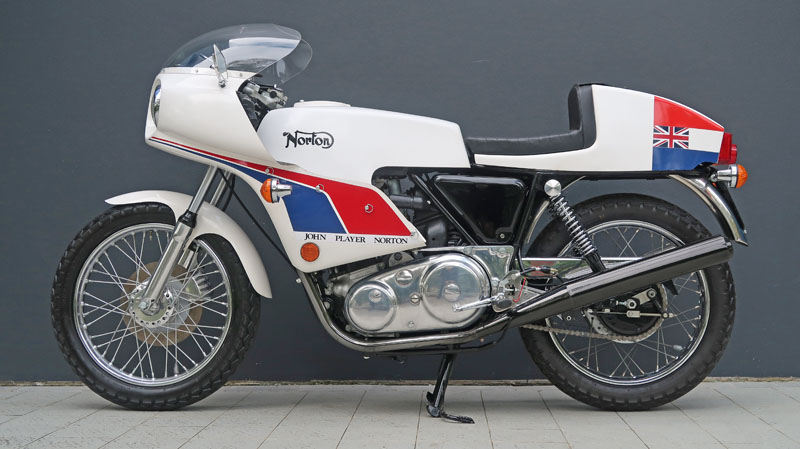 Norton Commando JPS