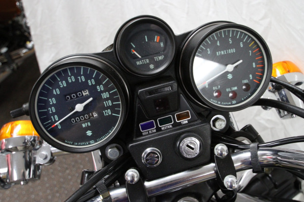 Suzuki re5