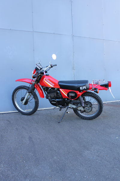 Suzuki
                TS185ER