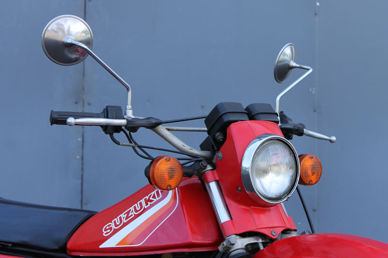 Suzuki
                TS185ER