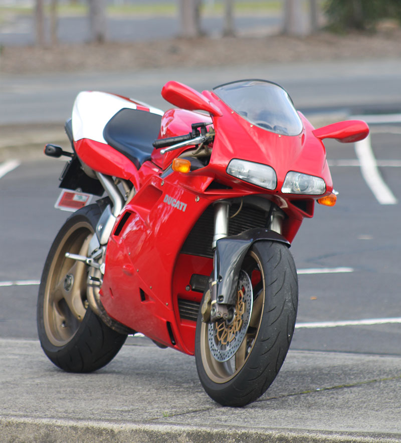 Ducati 916