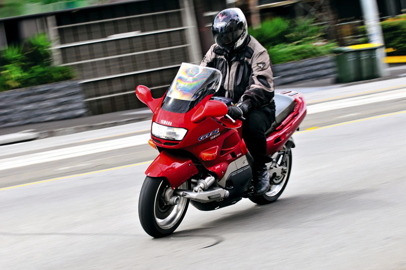 yamaha
              gts1000