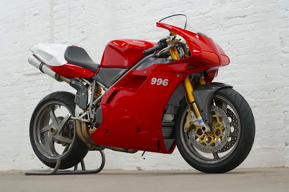 ducati
              996sps