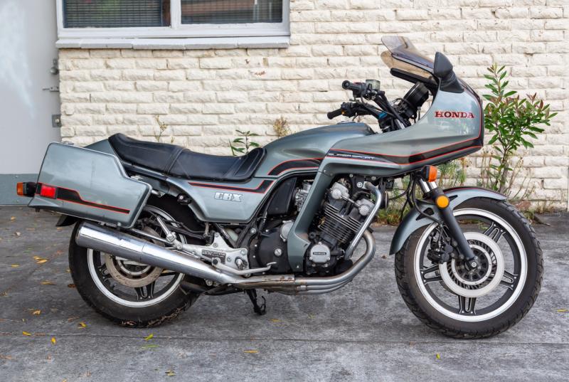Honda
              CBX1000