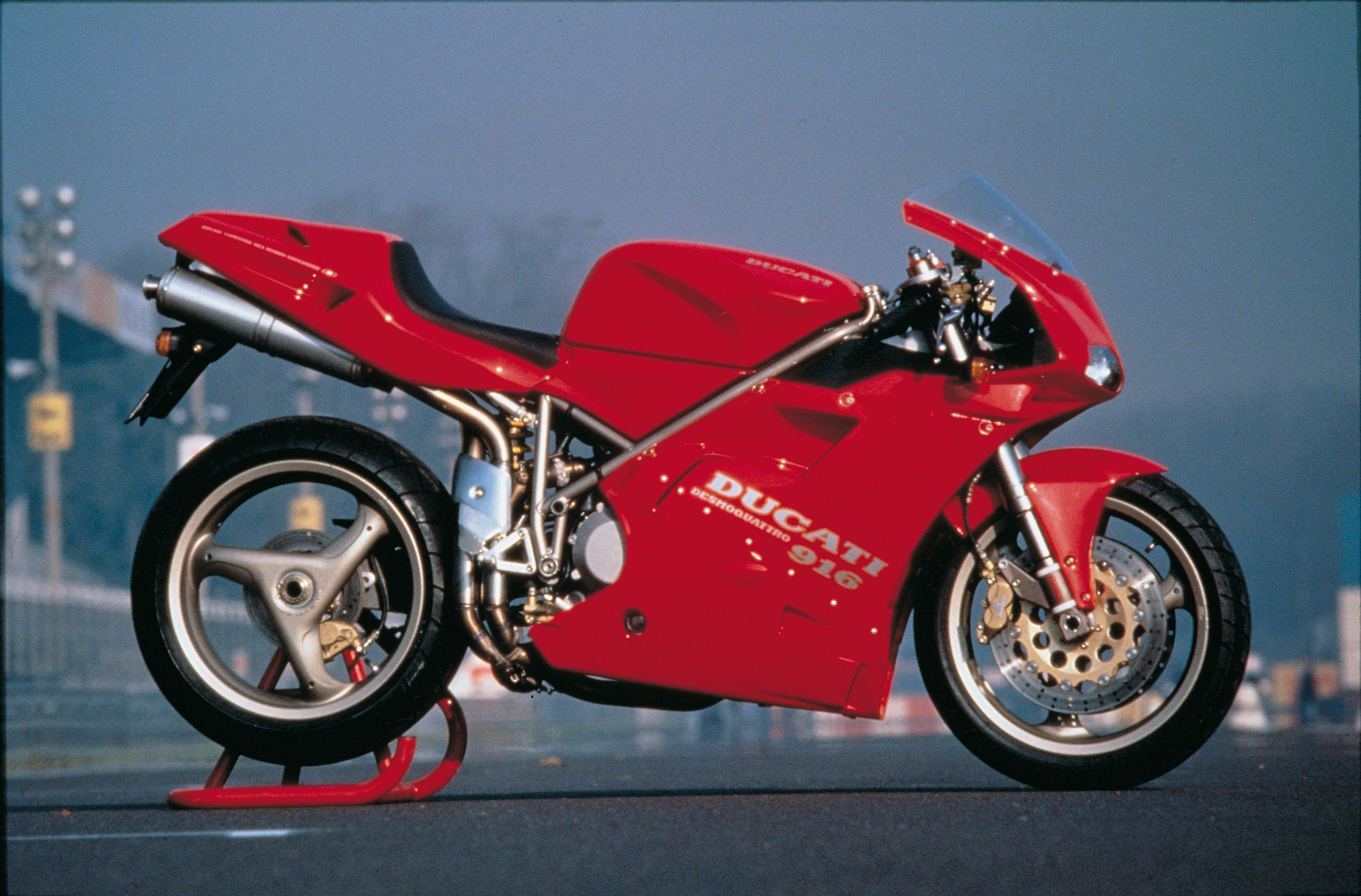ducati 916