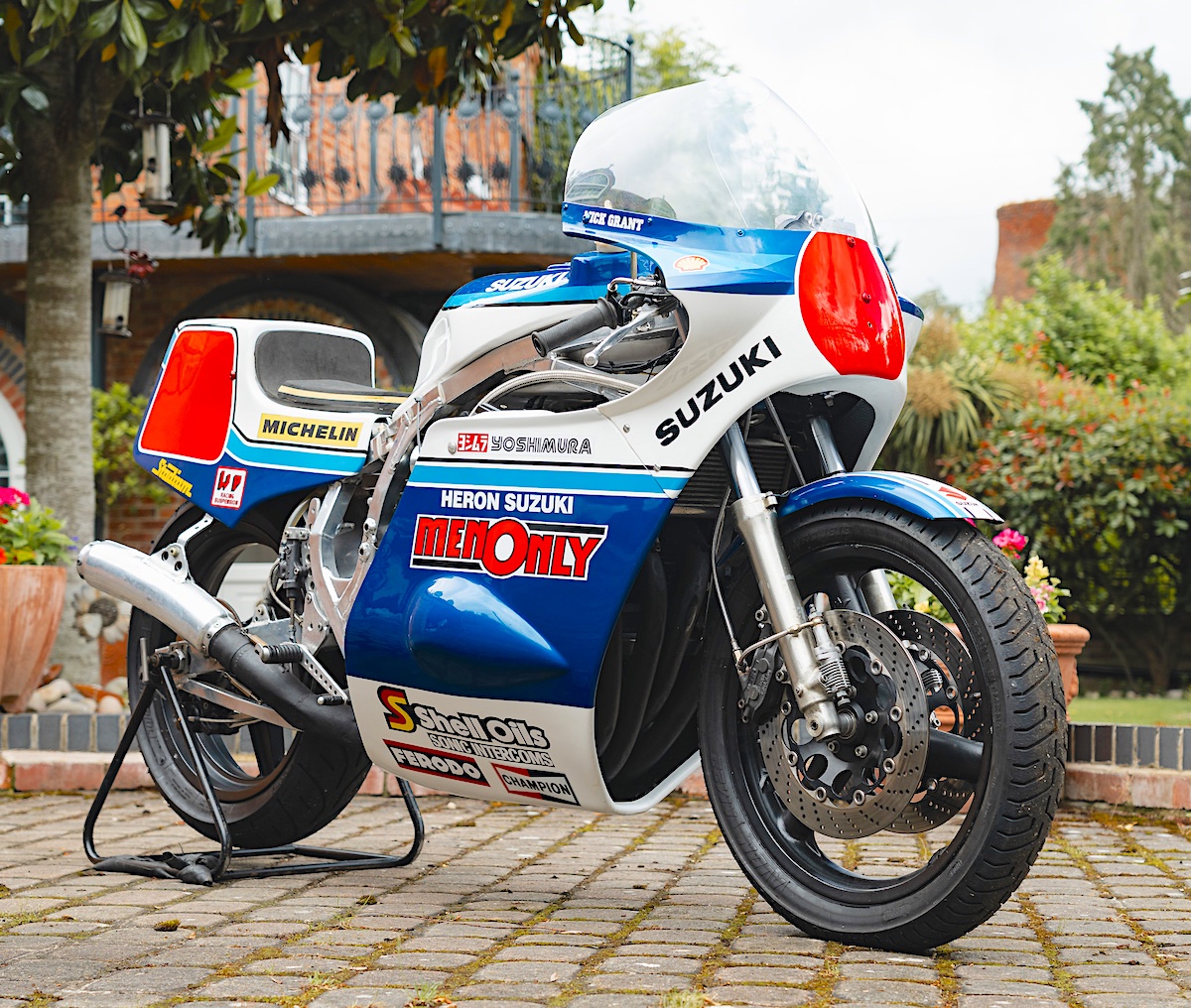 Suzuki
              XR41 GS1000R