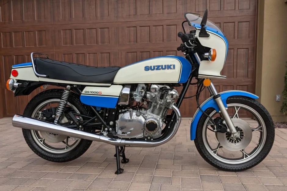suzuki
              gs1000s